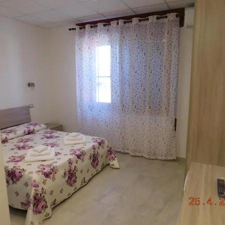 Divino Bed & Breakfast *