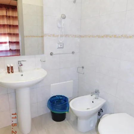 Divino לינה וארוחת בוקר 3*